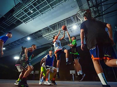 🏀雷霆3-2马刺！SGA17罚32分卡鲁索&魔仙合砍42分文班15中4